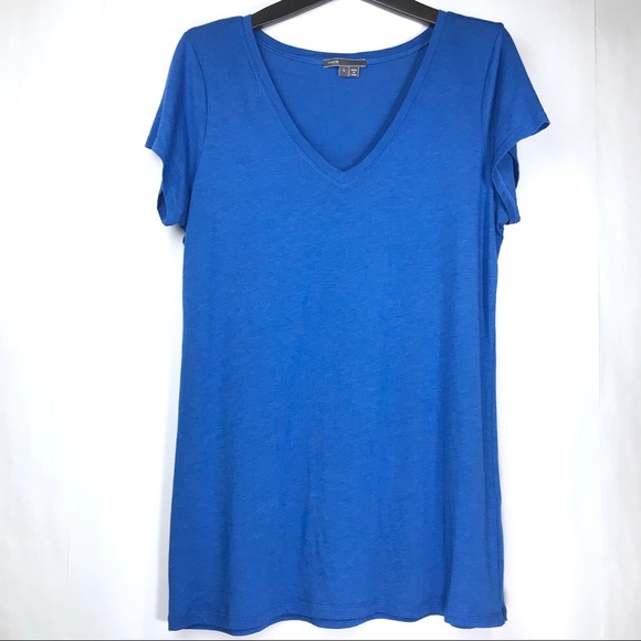 4/$25 Vince. Blue Pima Cotton Relaxed V-neck Tee - Picture 2 of 8